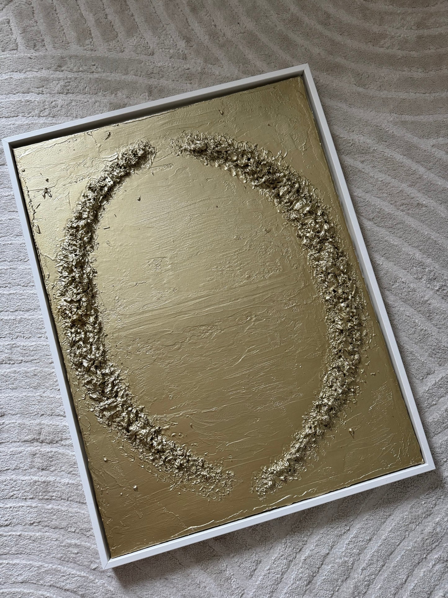 Strukturbild EYE in Gold