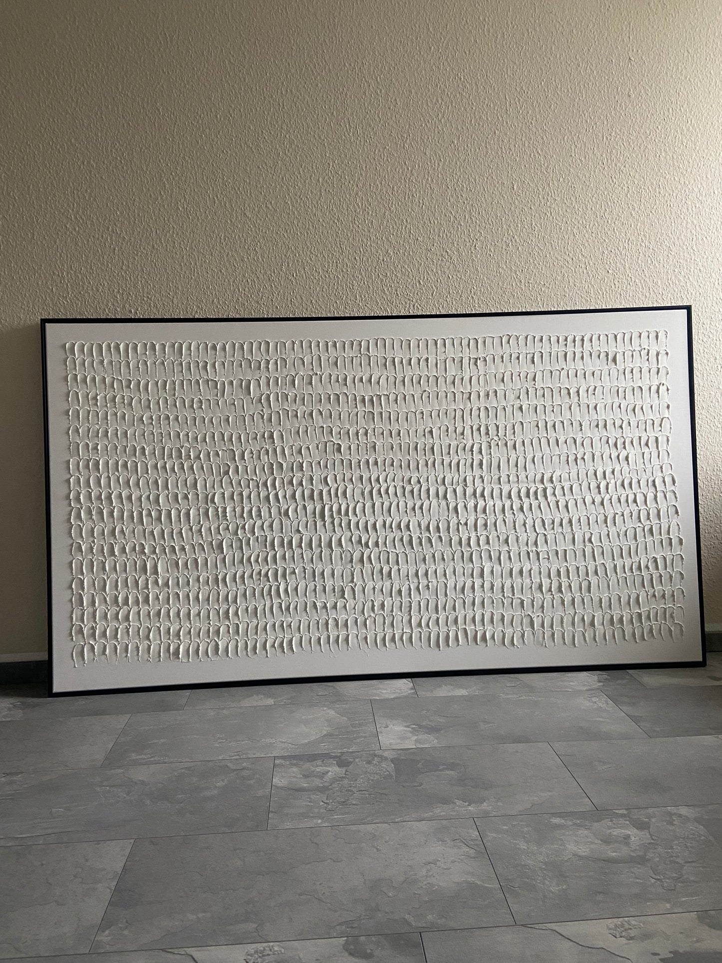 Strukturbild SCALE in Weiß