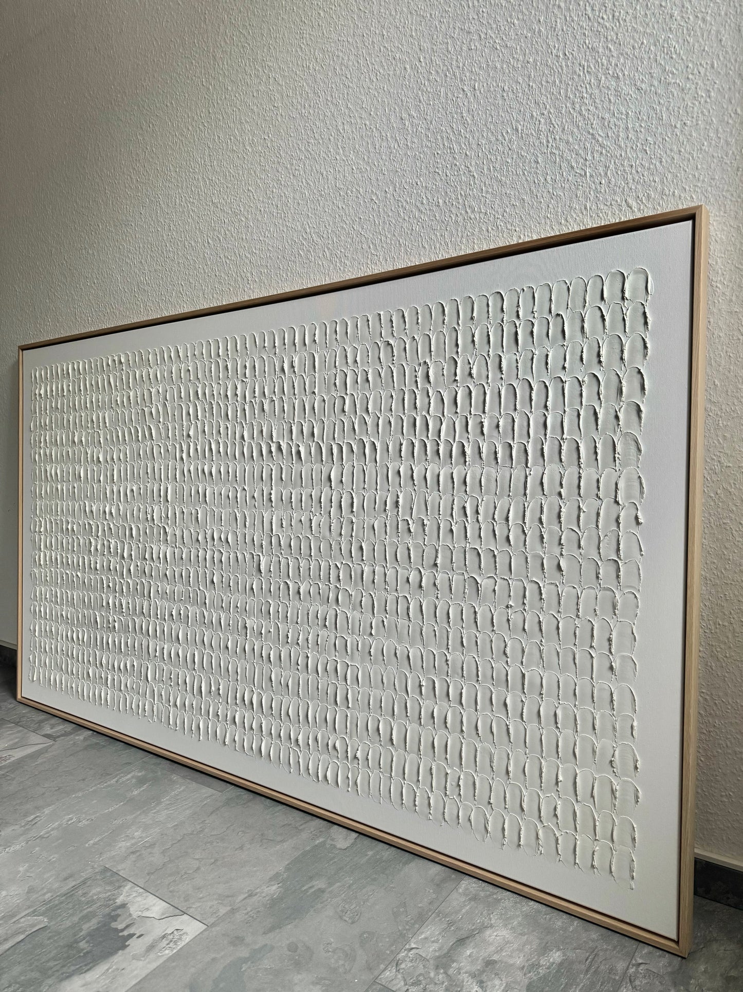 Strukturbild SCALE in Weiß