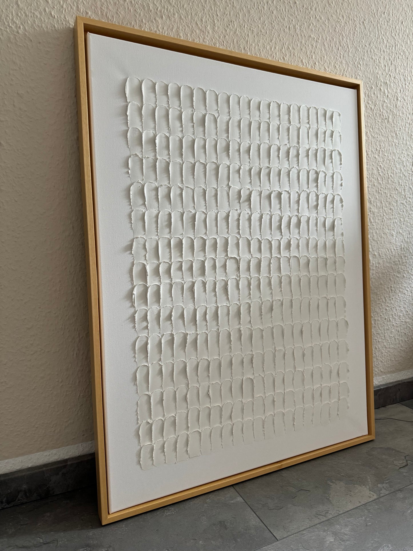 Strukturbild SCALE in Weiß