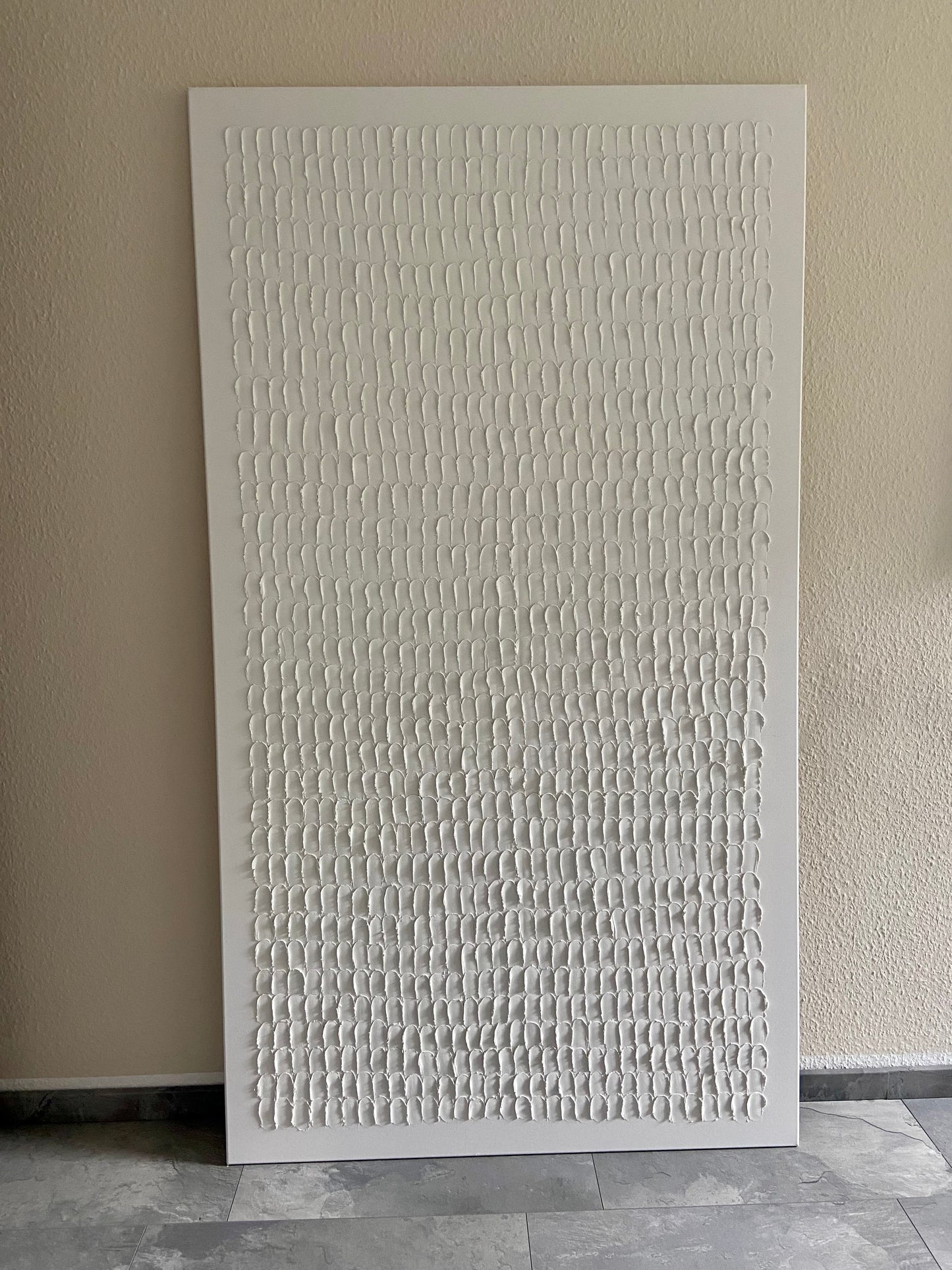 Strukturbild SCALE in Weiß