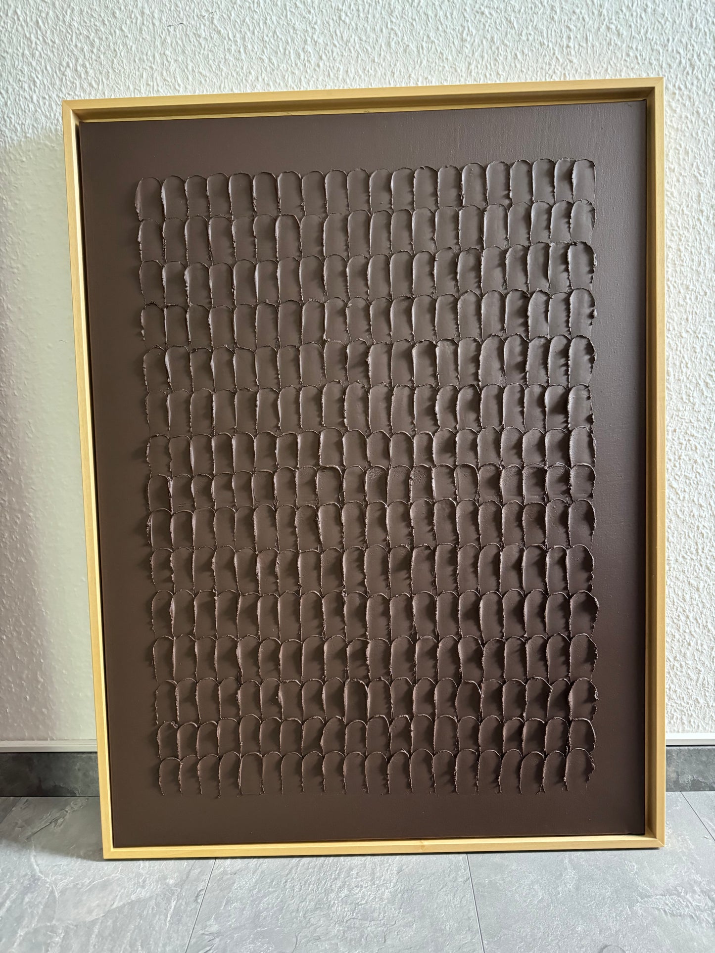 Strukturbild SCALE in braun